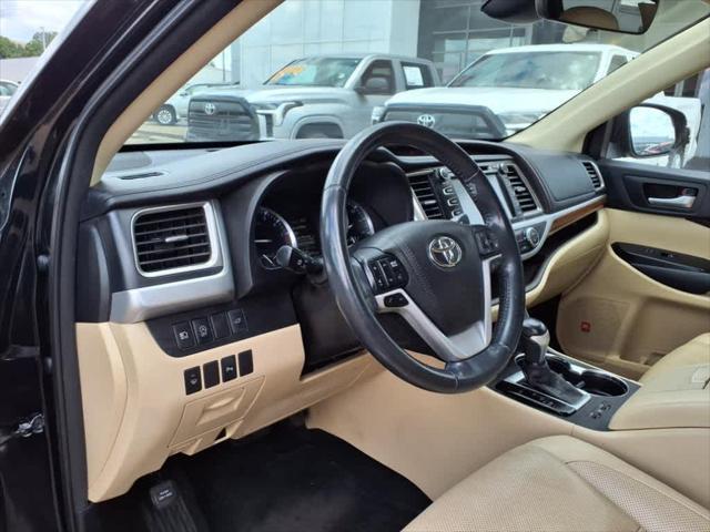 used 2017 Toyota Highlander car, priced at $21,125