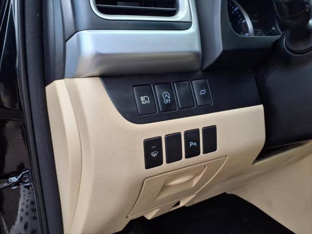 used 2017 Toyota Highlander car, priced at $21,125