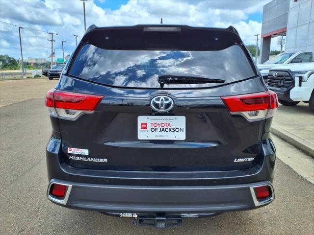used 2017 Toyota Highlander car, priced at $21,125