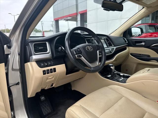 used 2016 Toyota Highlander car, priced at $19,995