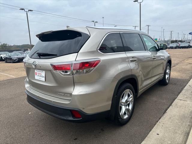 used 2016 Toyota Highlander car, priced at $19,995