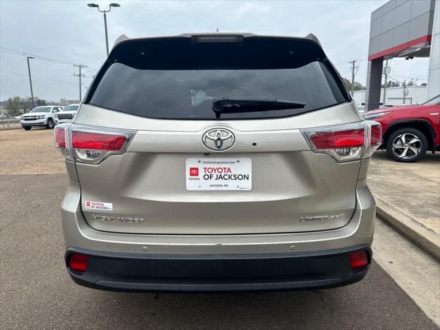 used 2016 Toyota Highlander car, priced at $19,995