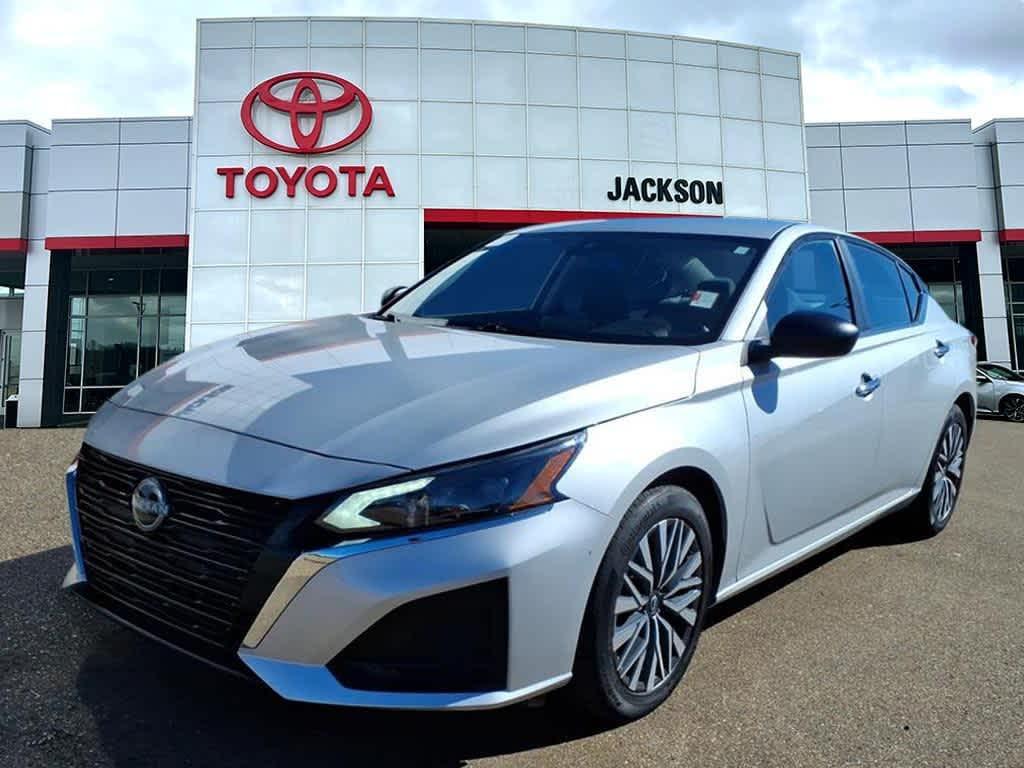 used 2024 Nissan Altima car, priced at $22,899