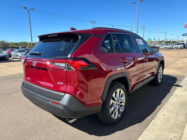 used 2020 Toyota RAV4 car, priced at $28,770