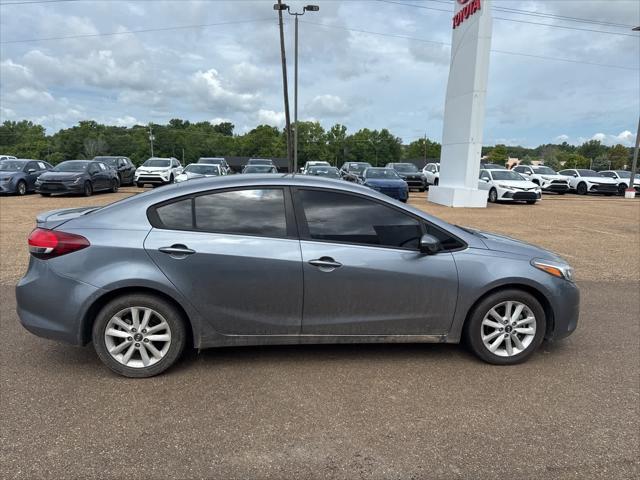 used 2017 Kia Forte car