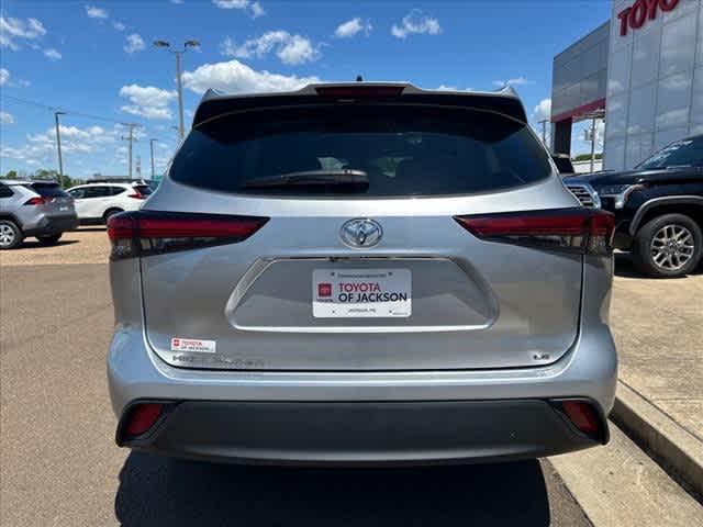 used 2023 Toyota Highlander car, priced at $33,649