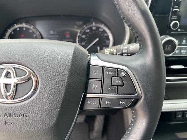used 2021 Toyota Highlander car, priced at $31,590