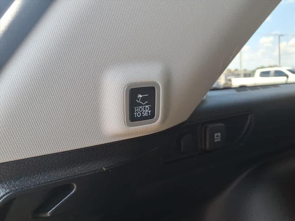 used 2022 Jeep Grand Cherokee car, priced at $31,263