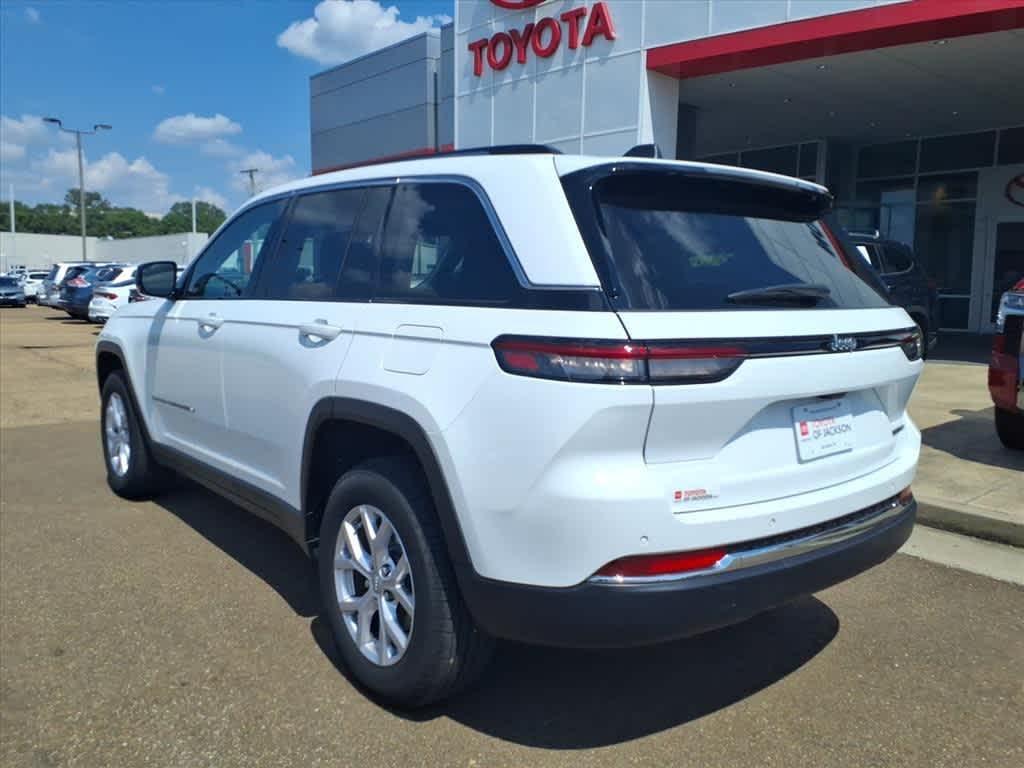 used 2022 Jeep Grand Cherokee car, priced at $31,263