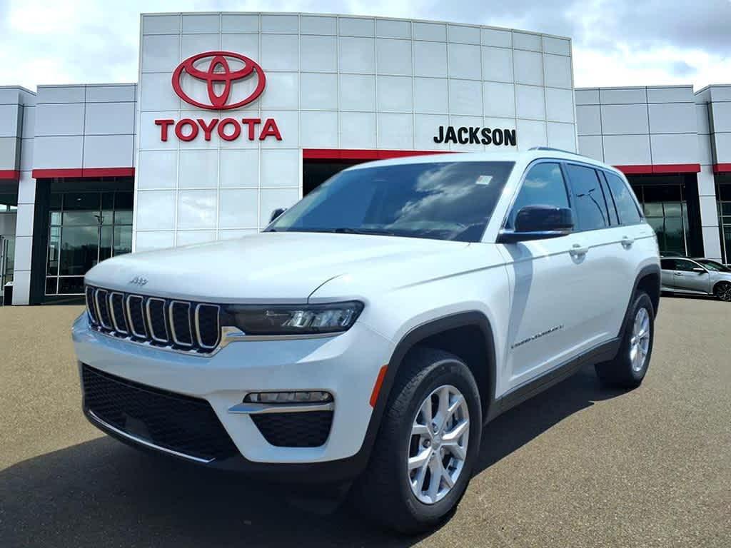 used 2022 Jeep Grand Cherokee car, priced at $31,263