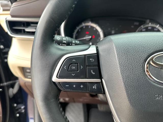 used 2022 Toyota Highlander car, priced at $36,900