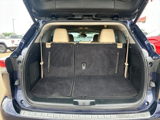 used 2022 Toyota Highlander car, priced at $36,900