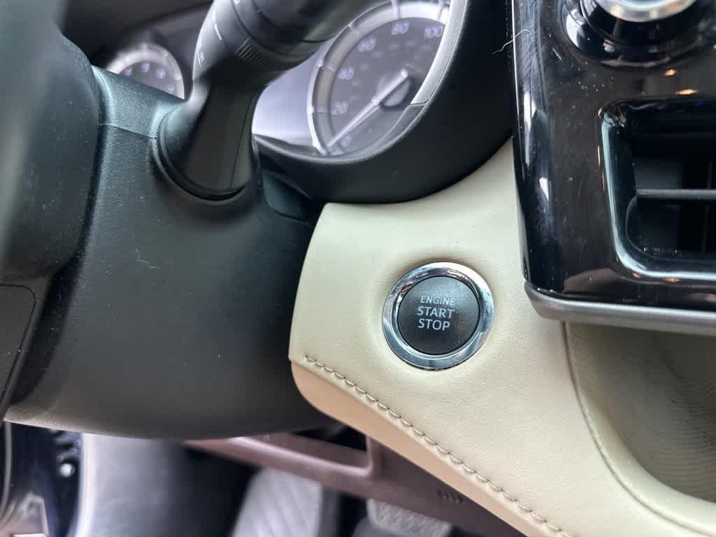 used 2022 Toyota Highlander car, priced at $34,997