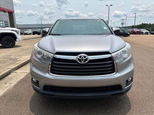 used 2015 Toyota Highlander car, priced at $21,995