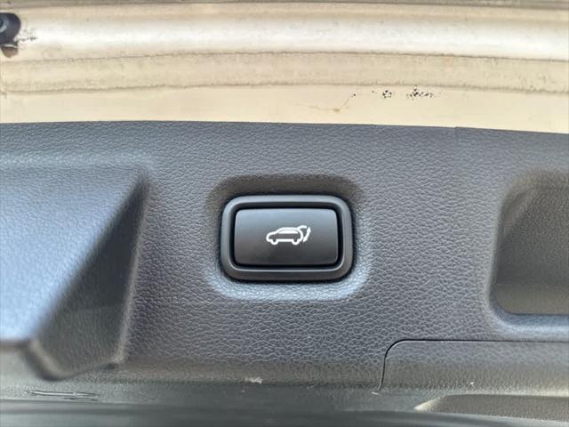 used 2022 Hyundai Santa Fe car, priced at $22,998