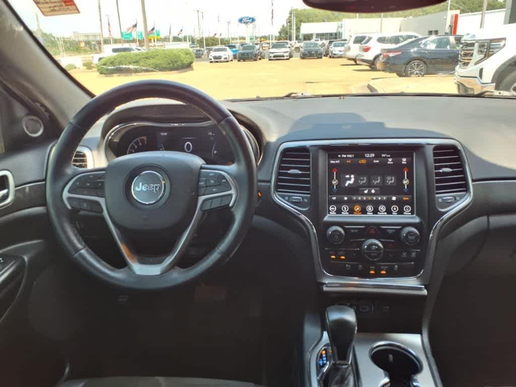 used 2018 Jeep Grand Cherokee car, priced at $15,499