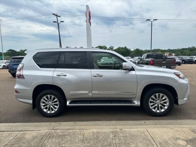 used 2014 Lexus GX 460 car, priced at $17,895