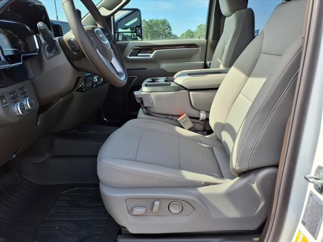 new 2025 GMC Sierra 2500 car, priced at $56,034