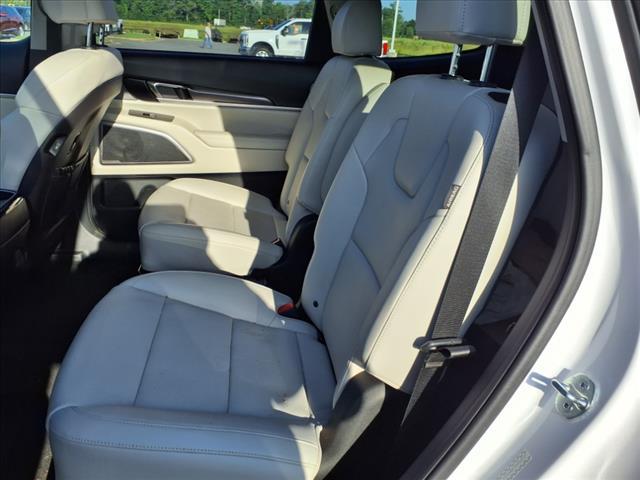 used 2024 Kia Telluride car, priced at $34,900