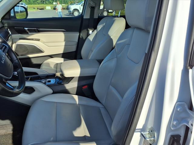 used 2024 Kia Telluride car, priced at $34,900