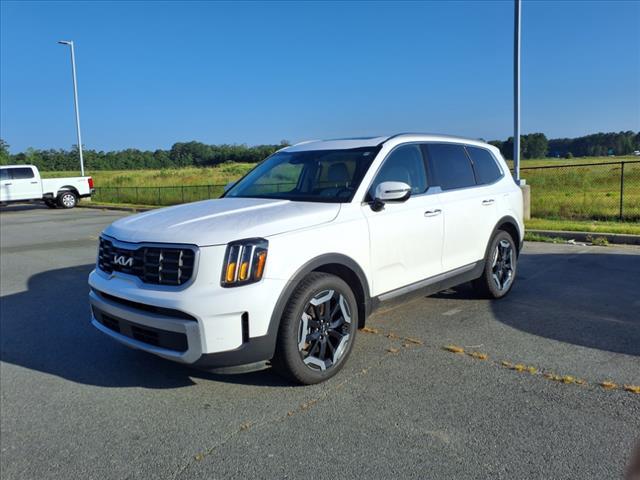 used 2024 Kia Telluride car, priced at $34,900
