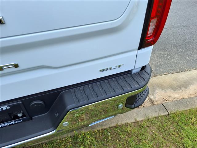 new 2025 GMC Sierra 1500 car, priced at $57,422