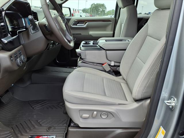 new 2025 Chevrolet Silverado 1500 car, priced at $52,196
