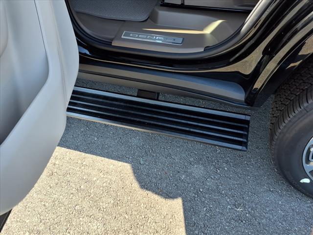 new 2025 GMC Yukon car, priced at $91,144