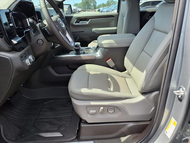 new 2025 GMC Sierra 1500 car, priced at $57,018