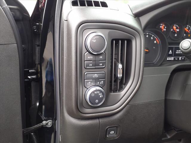 new 2025 GMC Sierra 1500 car, priced at $47,739