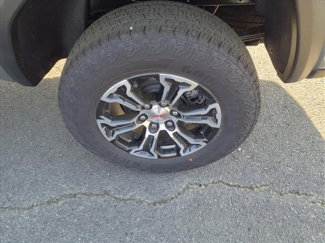 new 2025 GMC Canyon car