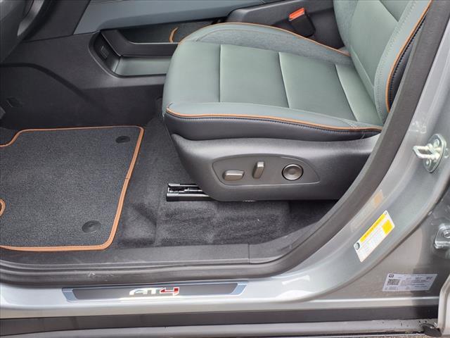 new 2025 GMC Acadia car, priced at $50,664