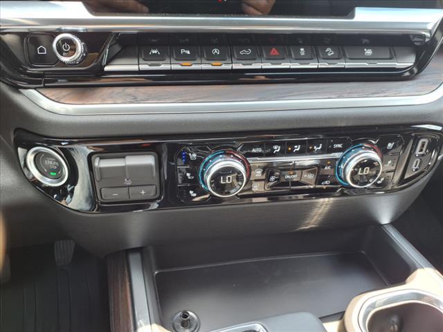 new 2025 GMC Sierra 1500 car, priced at $57,018