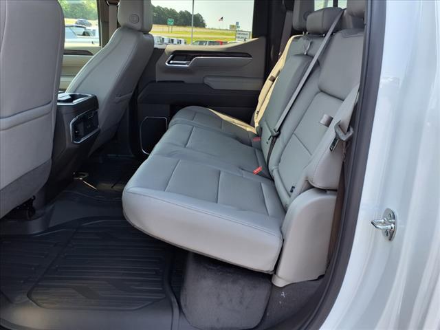 new 2025 GMC Sierra 1500 car, priced at $56,569