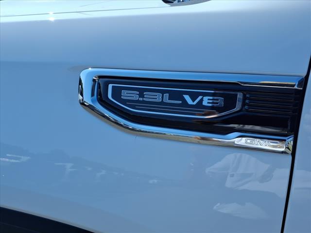 new 2025 GMC Sierra 1500 car, priced at $56,569