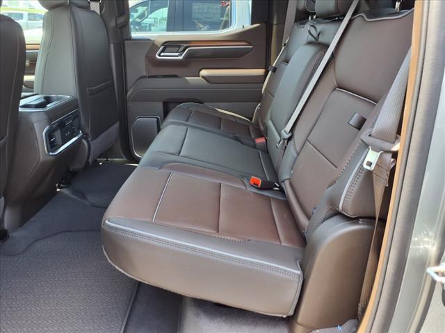 new 2025 GMC Sierra 1500 car, priced at $69,700