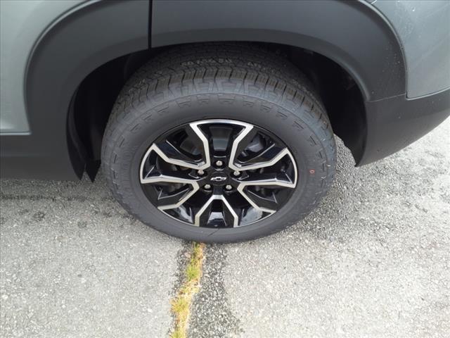 used 2025 Chevrolet TrailBlazer car, priced at $27,900