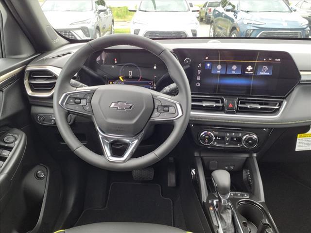 used 2025 Chevrolet TrailBlazer car, priced at $27,900