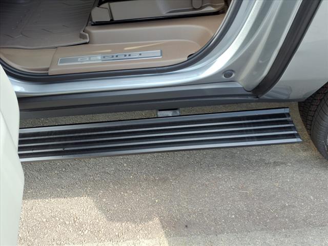 new 2025 GMC Yukon XL car