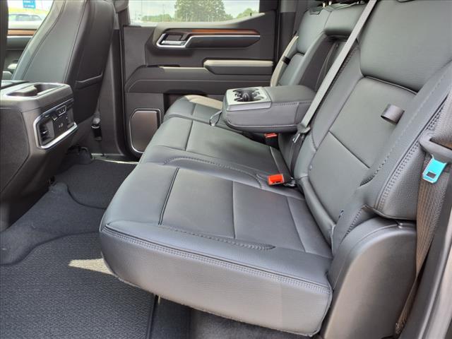 new 2025 GMC Sierra 1500 car, priced at $69,700