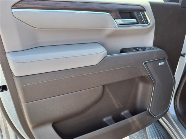new 2025 GMC Sierra 1500 car, priced at $59,737