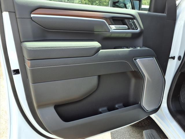 new 2025 GMC Sierra 2500 car, priced at $72,061