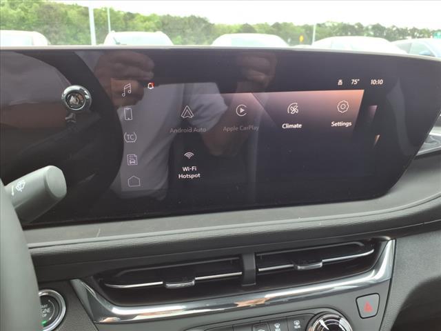 new 2025 Buick Envista car, priced at $26,365