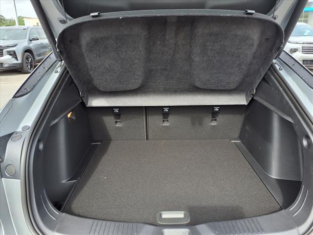 new 2025 Buick Envista car, priced at $26,365