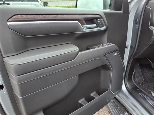 new 2025 GMC Sierra 1500 car, priced at $57,018