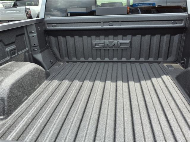 new 2025 GMC Sierra 1500 car, priced at $57,018