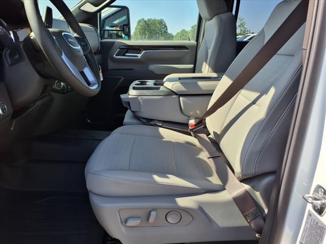 new 2025 GMC Sierra 2500 car, priced at $55,540