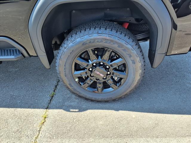 new 2025 GMC Sierra 2500 car, priced at $72,828