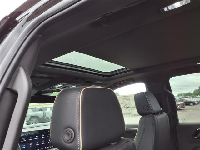 new 2025 Chevrolet Suburban car, priced at $85,410
