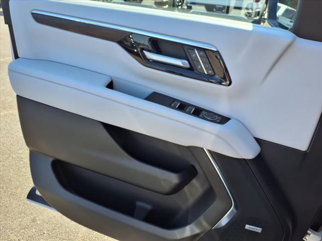 new 2025 Chevrolet Tahoe car, priced at $81,880